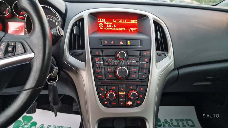 Opel Astra J KREDlTl BEZ UCESCA