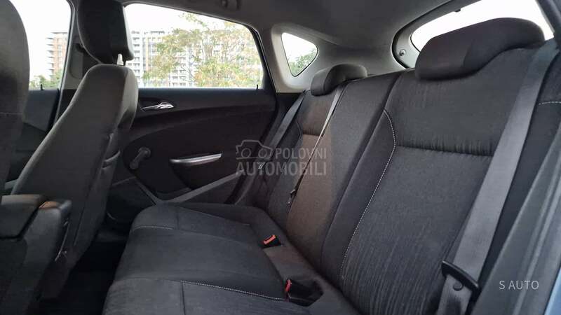 Opel Astra J KREDlTl BEZ UCESCA