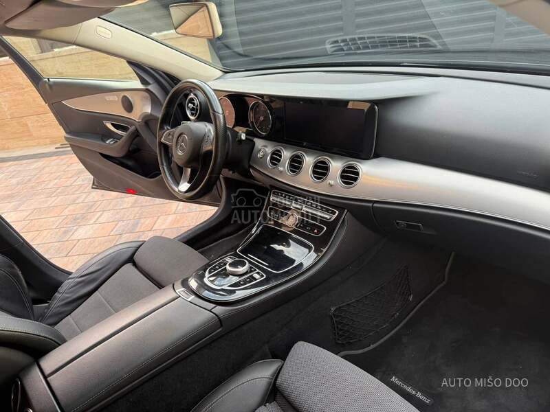 Mercedes Benz E 220 E220cdi