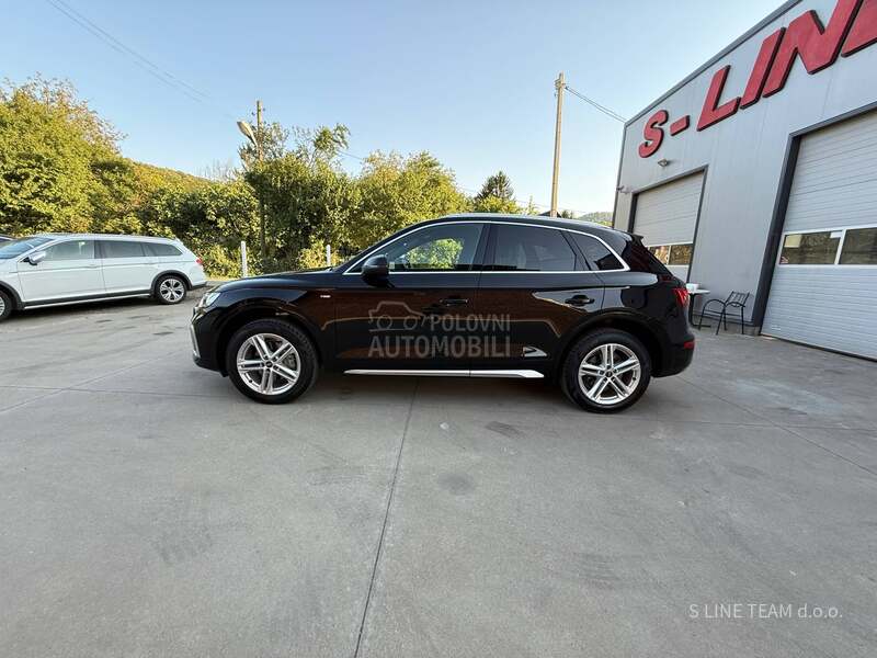 Audi Q5 2.0 TDI/SLINE/MATRIX