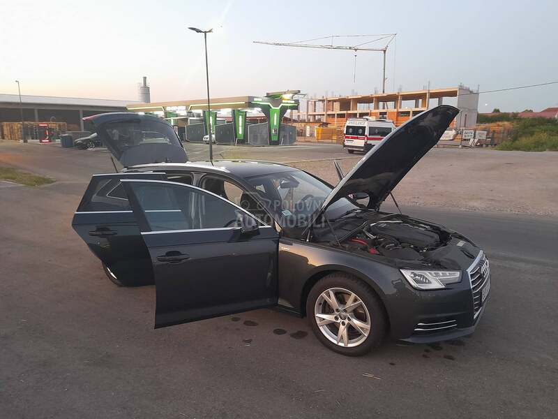 Audi A4 s line