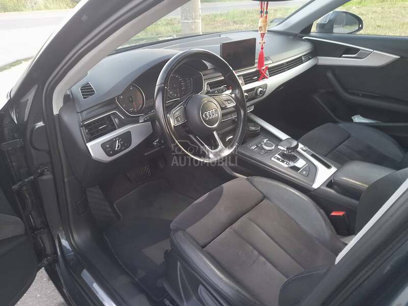 Audi A4 s line