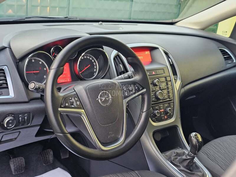 Opel Astra J 1.7 CDTI