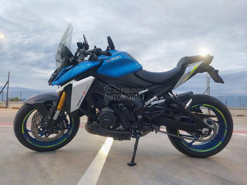 Suzuki GSXS