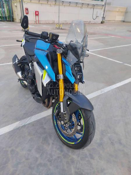 Suzuki GSXS