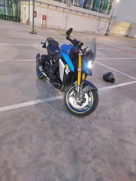 Suzuki GSXS