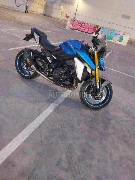 Suzuki GSXS