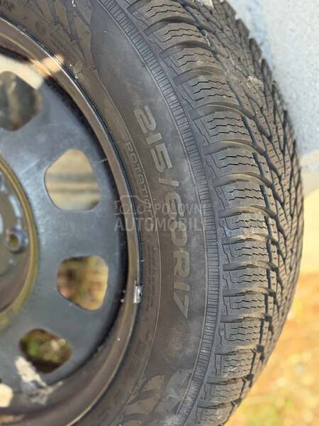 Nokian 215/60 R17 Zimska