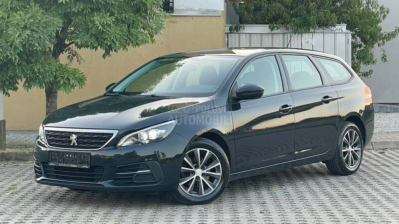 Peugeot 308 1.6HDi/NAV/LED