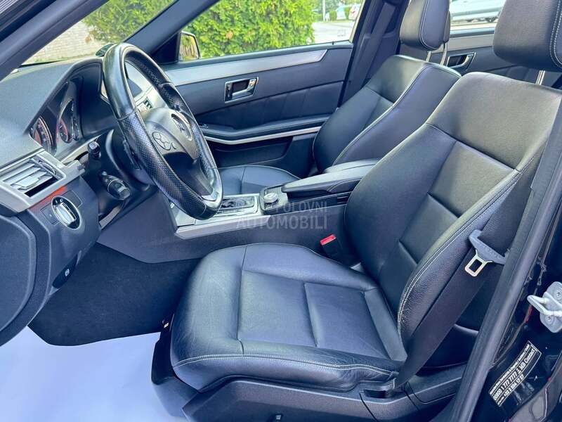 Mercedes Benz E 220 AMG/PANO/F1/KOŽA/LED