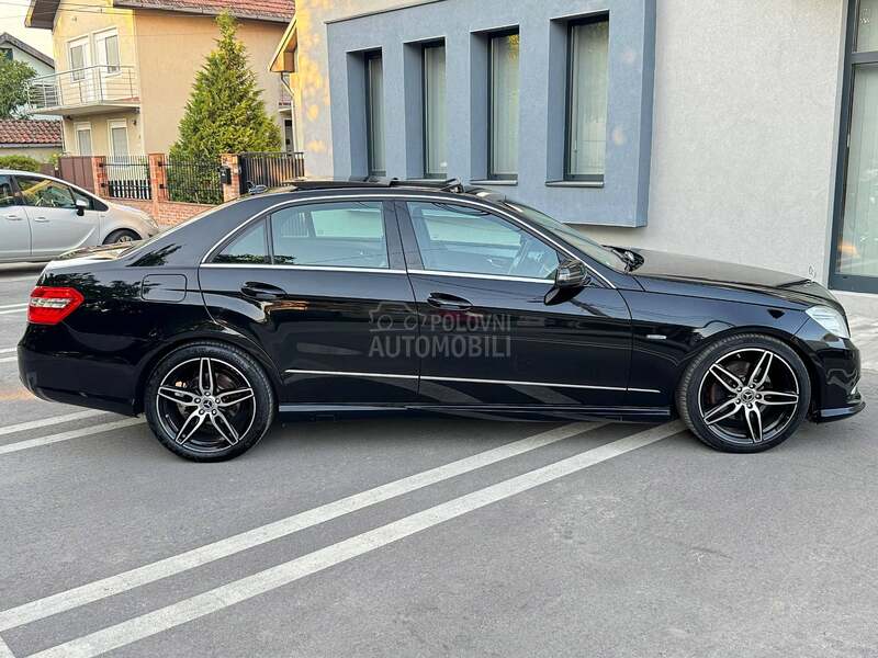 Mercedes Benz E 220 AMG/PANO/F1/KOŽA/LED