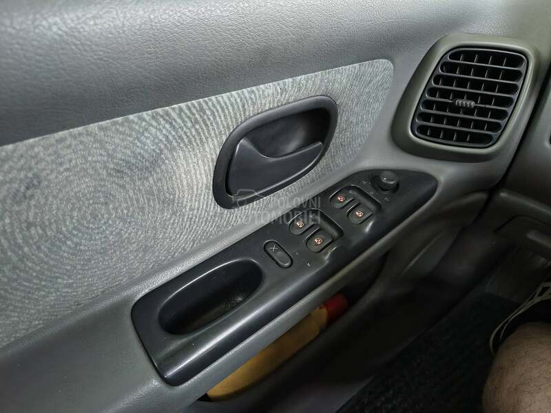 Renault Laguna 16v
