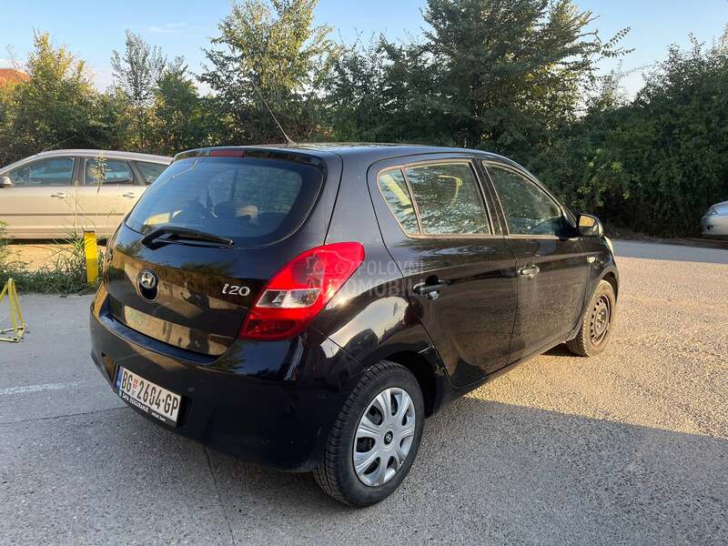 Hyundai i20 