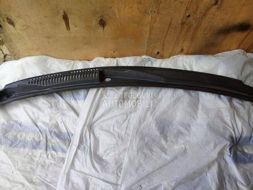 Plastika brisaca za Fiat Punto od 1999. do 2003. god.