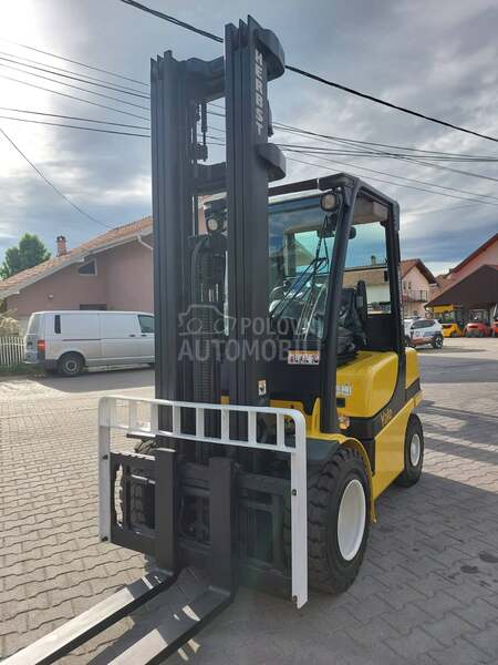 Yale 3tone triplex