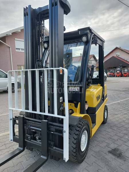 Yale 3tone triplex