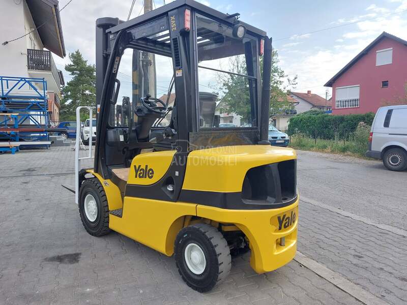 Yale 3tone triplex