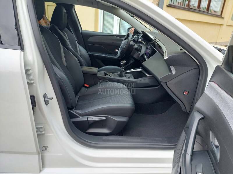 Peugeot 308 1.2 NAJLEPŠI