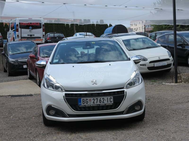 Peugeot 208 1.2 B ALLURE