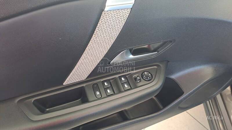 Citroen C4 1.2 PURE NAV ALU KAM