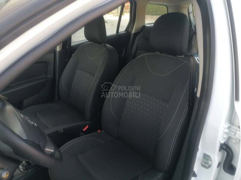 Dacia Logan 0.9i AMBIANCE CH