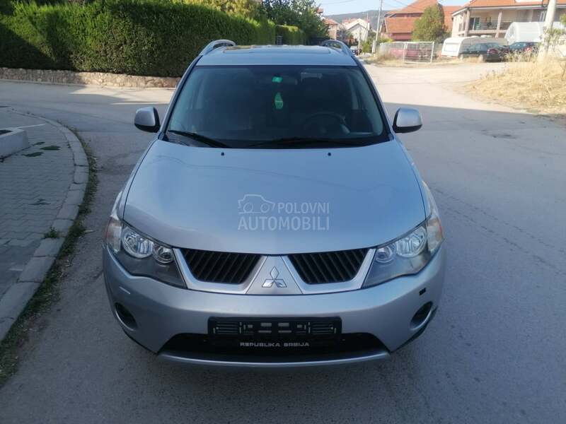 Mitsubishi Outlander 2.0did 4x4 INTENSE
