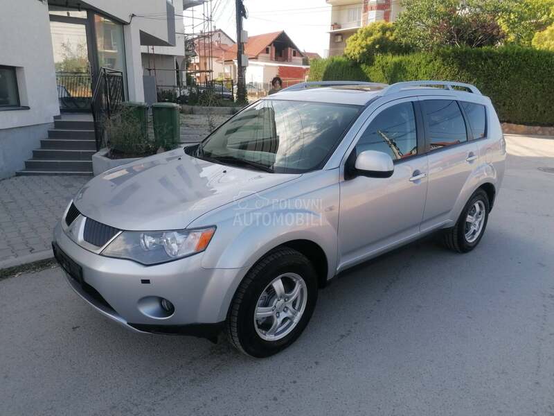 Mitsubishi Outlander 2.0did 4x4 INTENSE