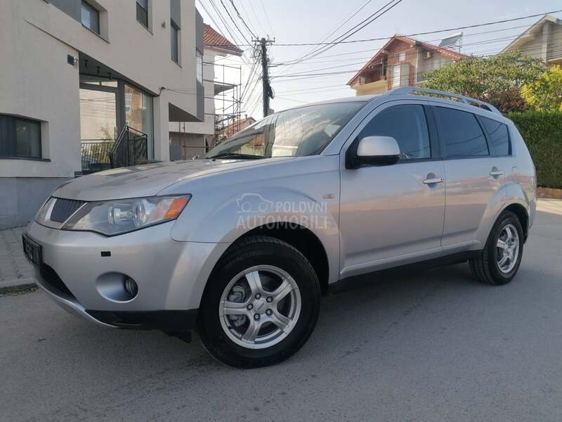 Mitsubishi Outlander 2.0did 4x4 INTENSE