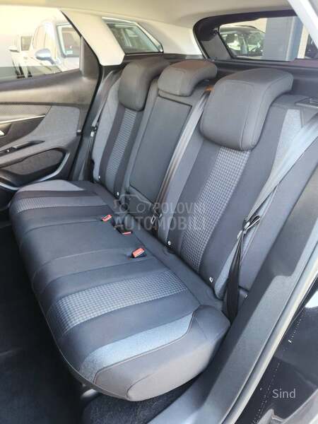 Peugeot 3008 1.5 BLUEHDI EAT8