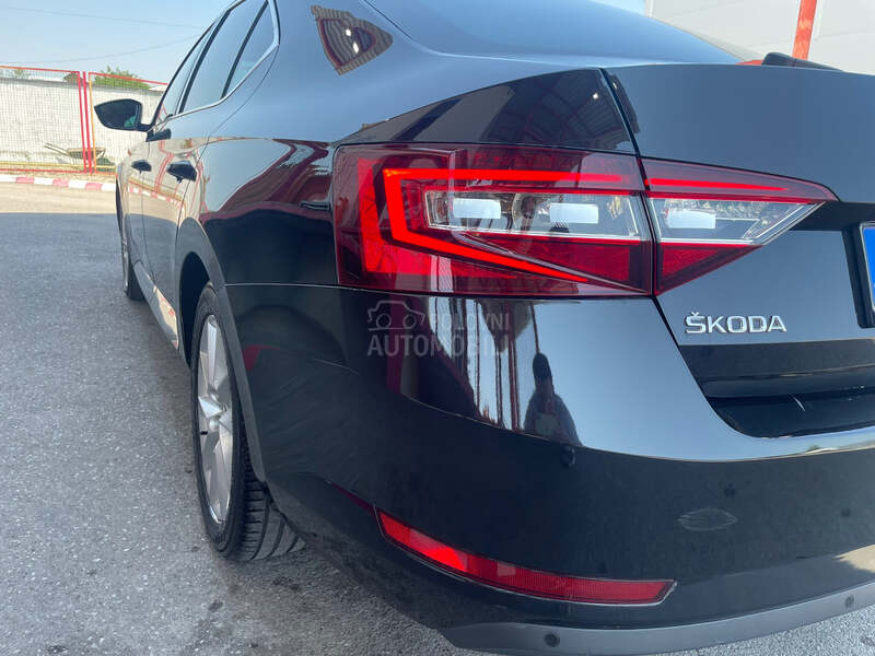 Škoda Superb 1.6TDI Style DSG