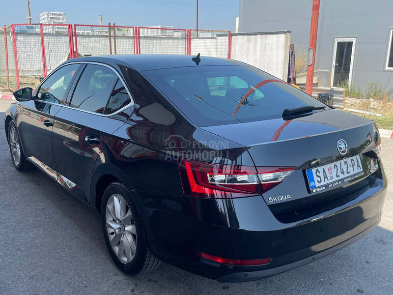 Škoda Superb 1.6TDI Style DSG