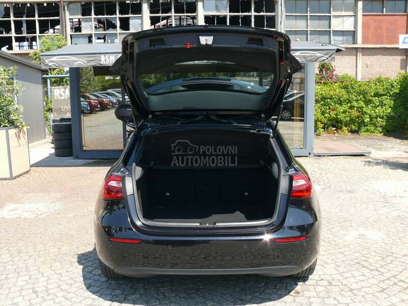 Mercedes Benz A 180 D AUTOM