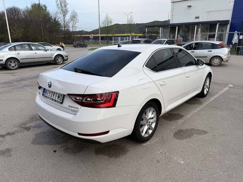 Škoda Superb 4x4, alkantara sed.