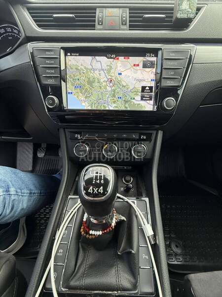 Škoda Superb 4x4, alkantara sed.