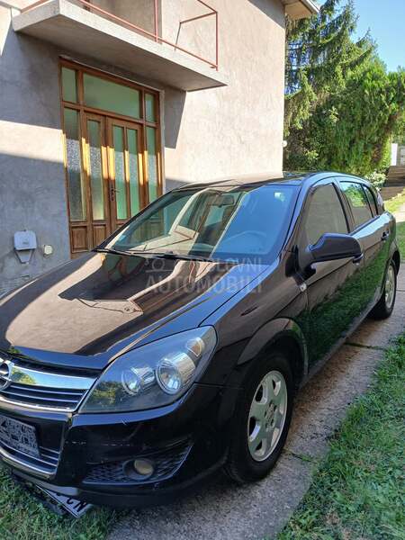 Opel Astra H 