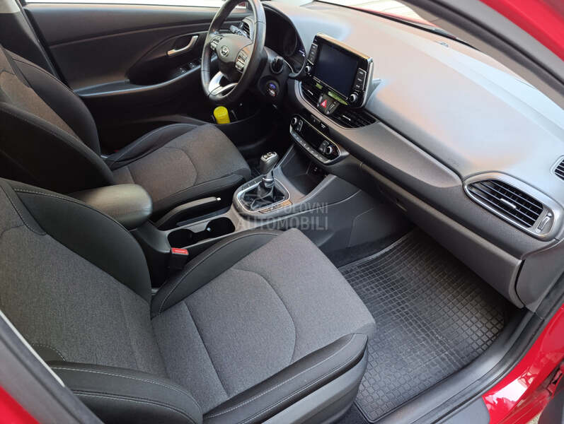 Hyundai i30 1.5 DPI STYLE A