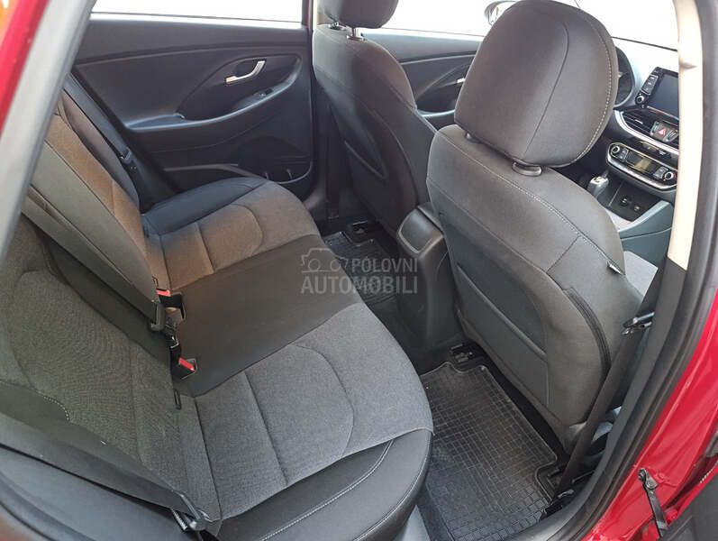 Hyundai i30 1.5 DPI STYLE A