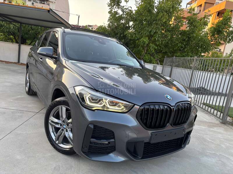 BMW X1 Sd/M/PANO/ 2022