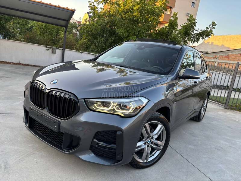 BMW X1 Sd/M/PANO/ 2022