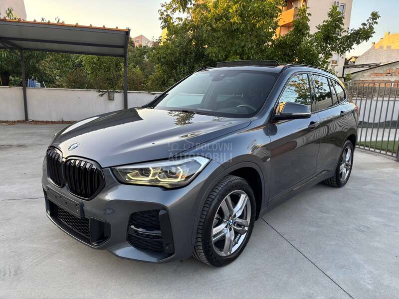BMW X1 Sd/M/PANO/ 2022