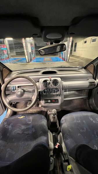 Renault Twingo 1.2 b