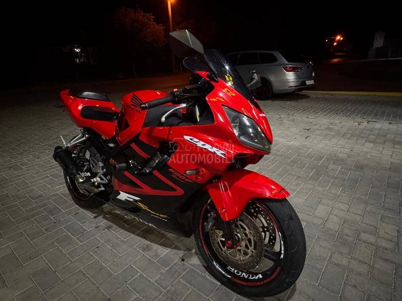 Honda CBR600F4i