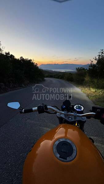 Honda CBR600F4i SV400