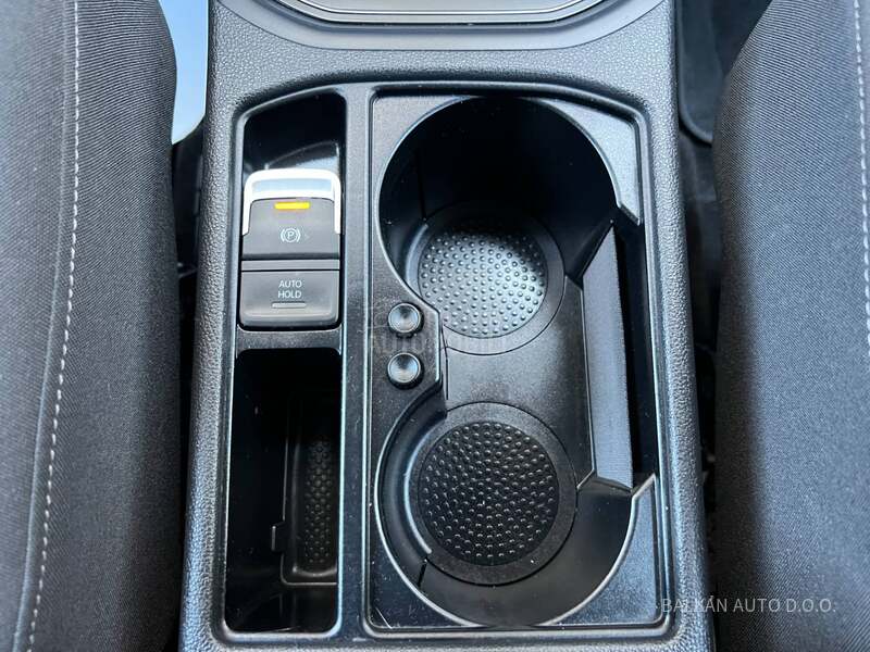 Volkswagen Touran 2.0 TDI/NAV/KAM/DSG