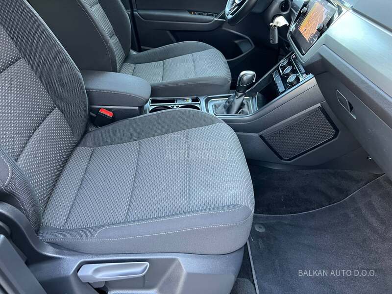 Volkswagen Touran 2.0 TDI/NAV/KAM/DSG