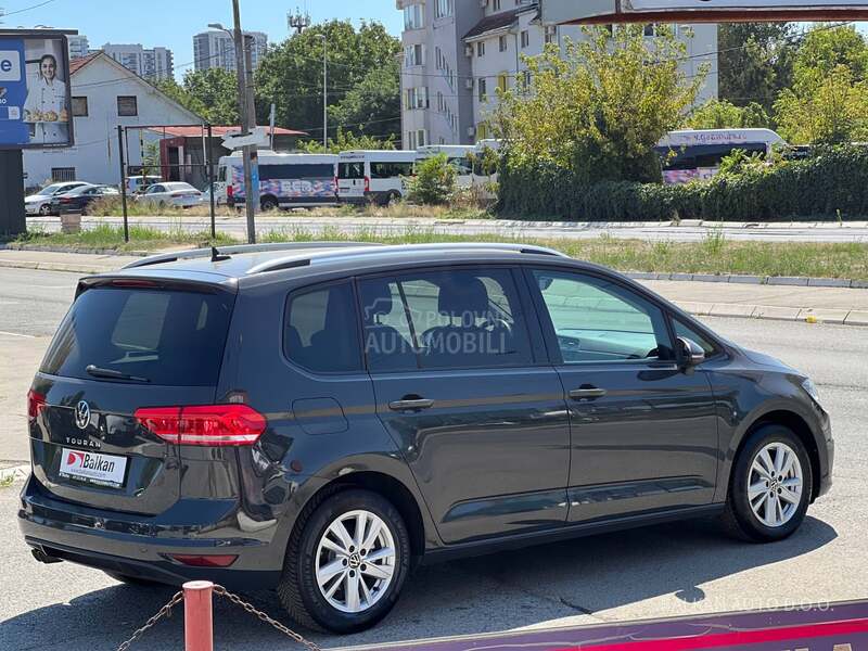 Volkswagen Touran 2.0 TDI/NAV/KAM/DSG