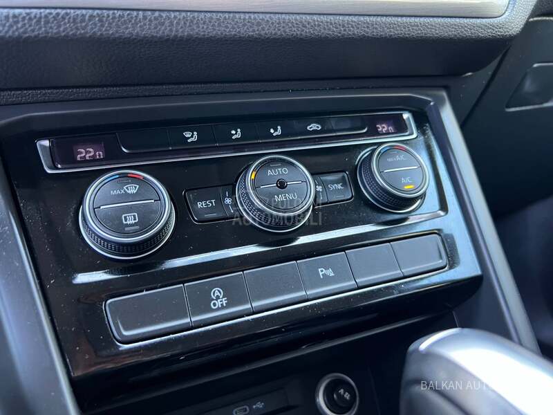 Volkswagen Touran 2.0 TDI/NAV/KAM/DSG