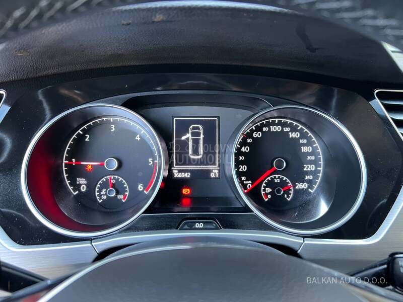 Volkswagen Touran 2.0 TDI/NAV/KAM/DSG