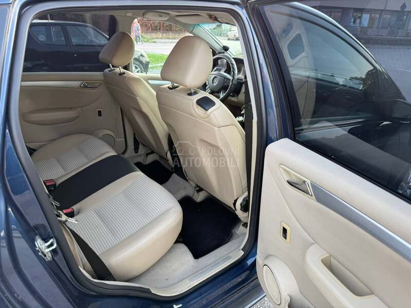 Mercedes Benz B 200 CDI