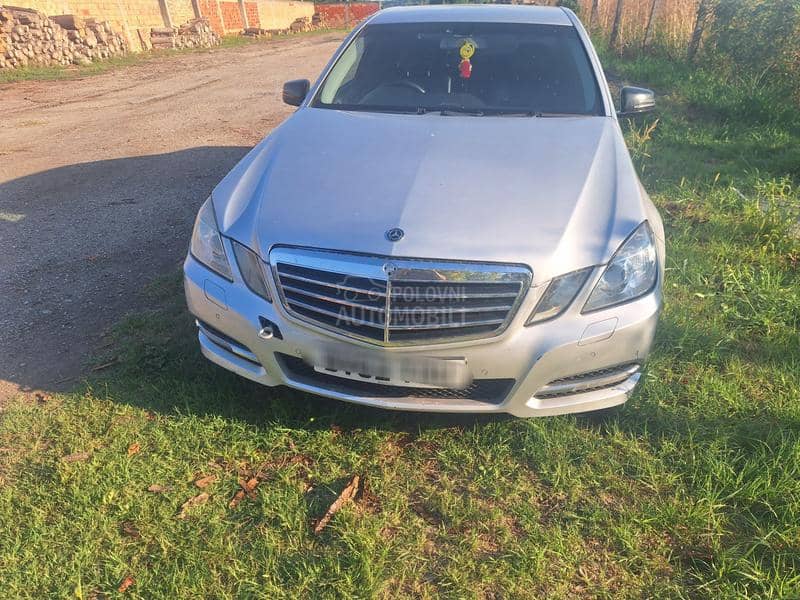 Delovi za Mercedes Benz E 220 CDI 2012. god.